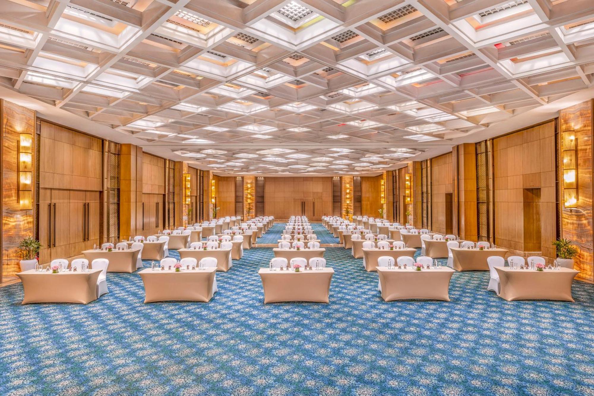 فندق ذا ليلا أمبيانس كونفينشن دلهي نيودلهي المظهر الخارجي الصورة The Grand Ballroom