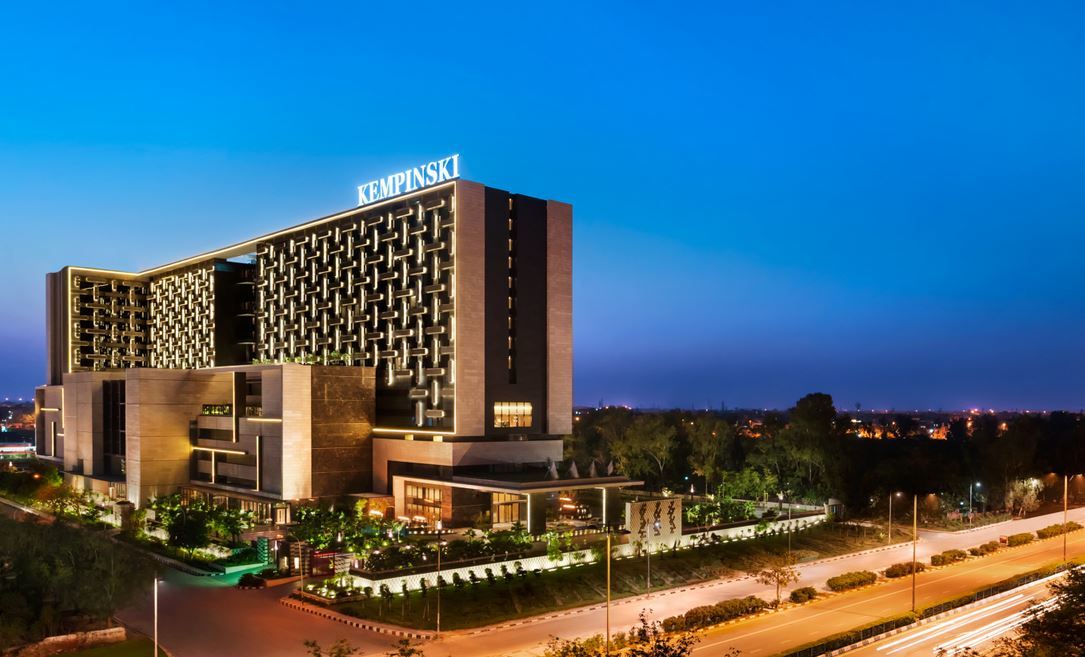 فندق ذا ليلا أمبيانس كونفينشن دلهي نيودلهي المظهر الخارجي الصورة The Kempinski Hotel, Islamabad